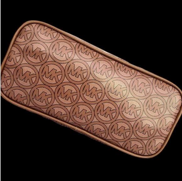 Michael Kors Tote & Dust Bag - Picture 4 of 8